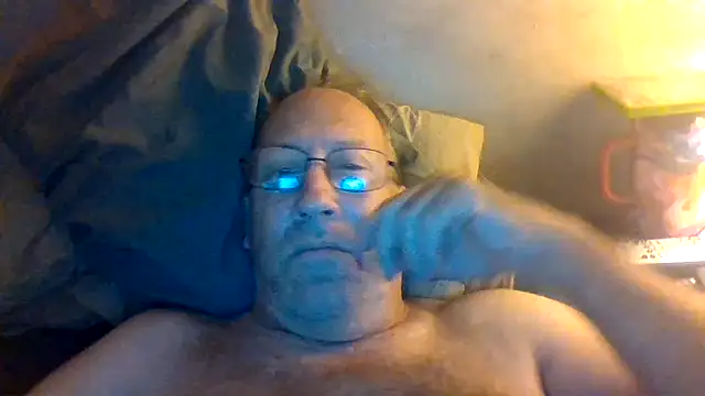 Pokazy przed kamerką – hornyrich69