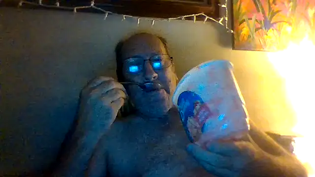 hornyrich69: διαδικτυακό σόου στην κάμερα