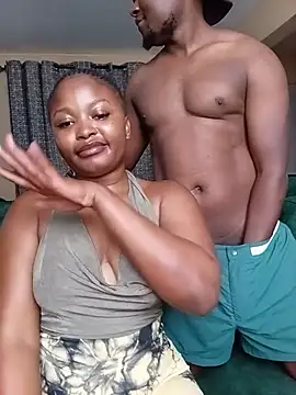הופעת וובקאם של HotFuckingCouplek