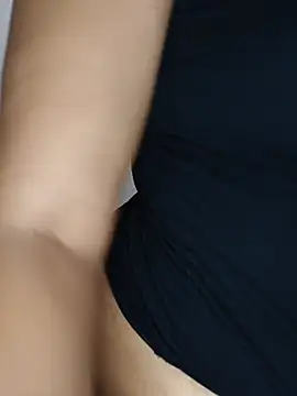 FreakyAngel3X's Live Chat Room