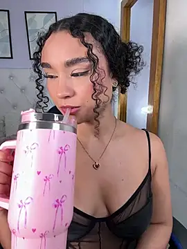 kitty_kayo's Live XXX Chat