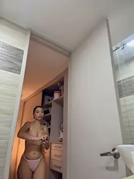 Chat +18 de Hips_hannah ao vivo