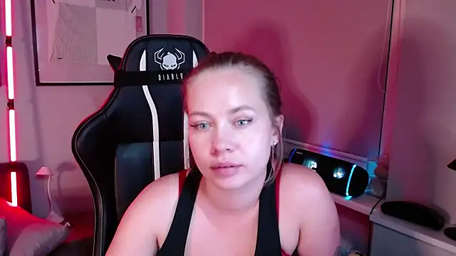 holly_xglam's Live XXX Chat
