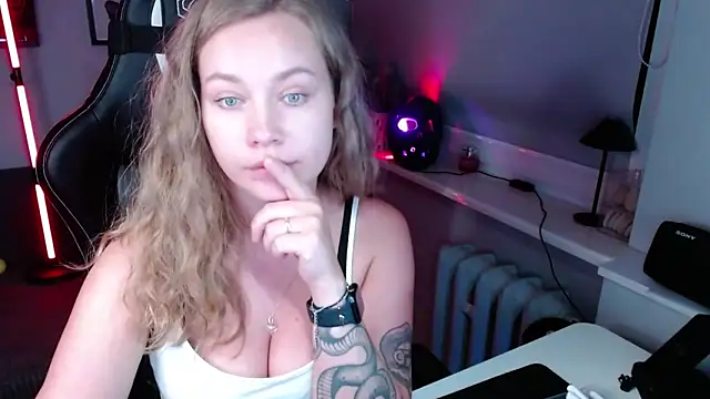 Webkamerová show holly_xglam