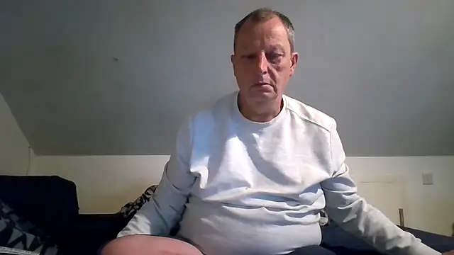 Show modela chubbybear2cum na web-kameri
