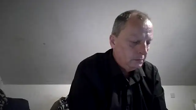 chubbybear2cum Adlı Modelin Web Kamerası Şovu