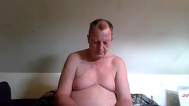 Show modela chubbybear2cum na web-kameri