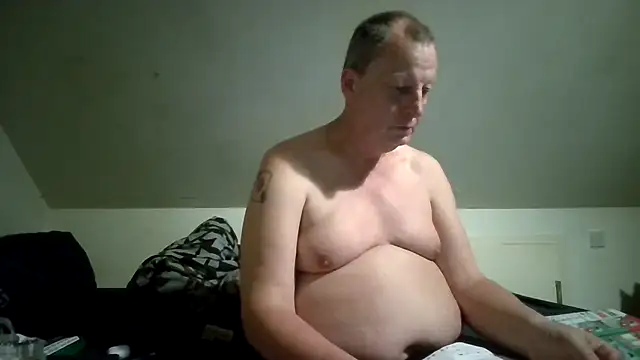 chubbybear2cum Adlı Modelin Web Kamerası Şovu