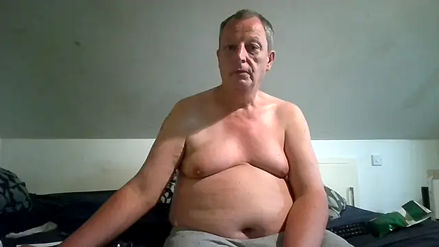 Show de chubbybear2cum na webcam