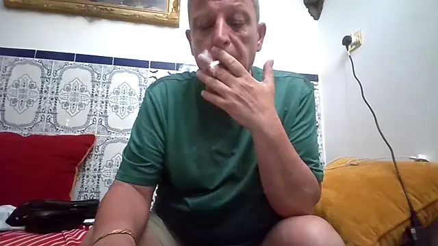 chubbybear2cum's Webcam Show