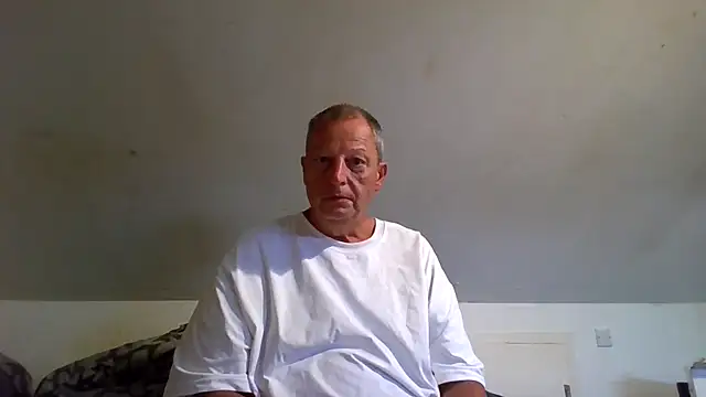 chubbybear2cum 网络视讯表演