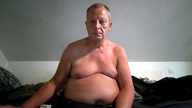 chubbybear2cum Adlı Modelin Web Kamerası Şovu
