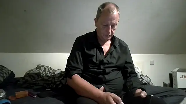 chubbybear2cum Show Webcam
