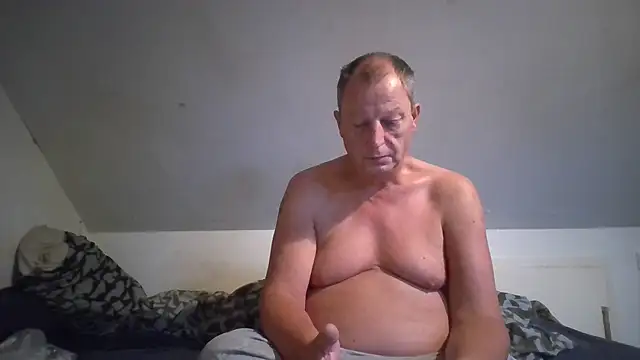 chubbybear2cum 在線直播表演
