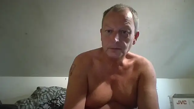 chubbybear2cum Show Webcam