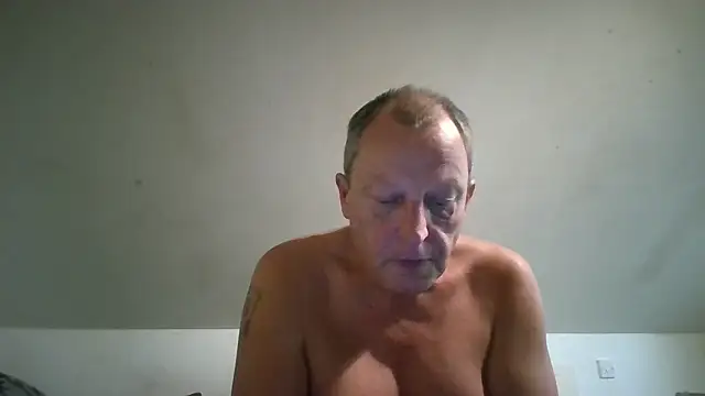 chubbybear2cum webkamerás műsora