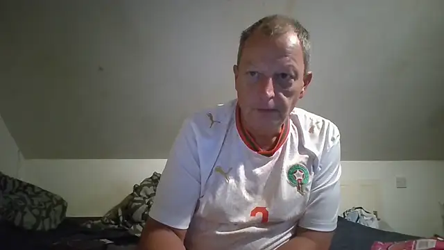 chubbybear2cum Show in webcam