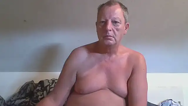 chubbybear2cum Show Webcam