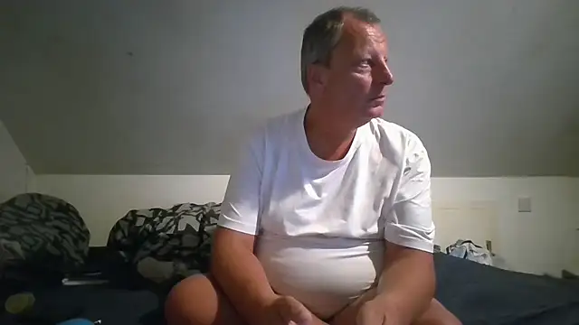 chubbybear2cum 在線直播表演