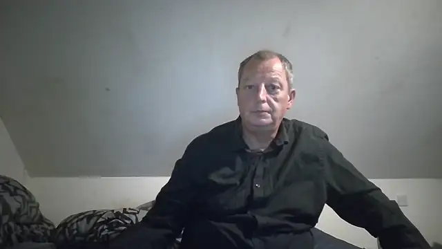 Show modela chubbybear2cum na web-kameri
