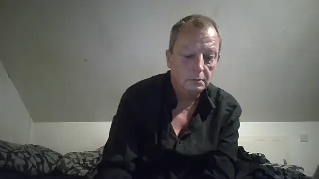 Show modela chubbybear2cum na web-kameri