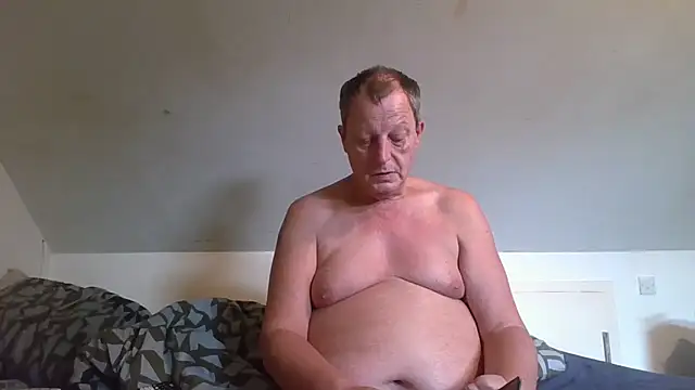 chubbybear2cum – Kamerová šou