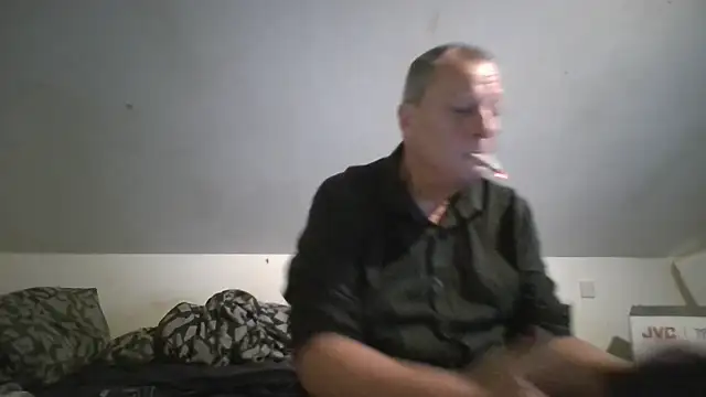 Show Webcam de chubbybear2cum