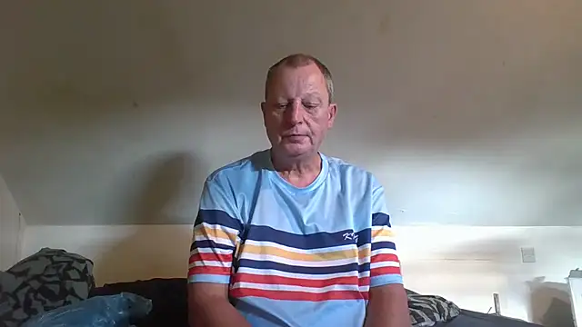 chubbybear2cum Show in webcam