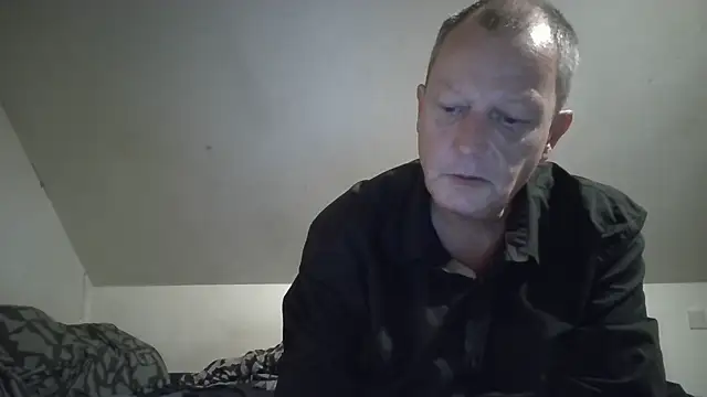 chubbybear2cum Show in webcam