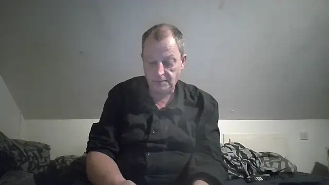 Show modela chubbybear2cum na web-kameri