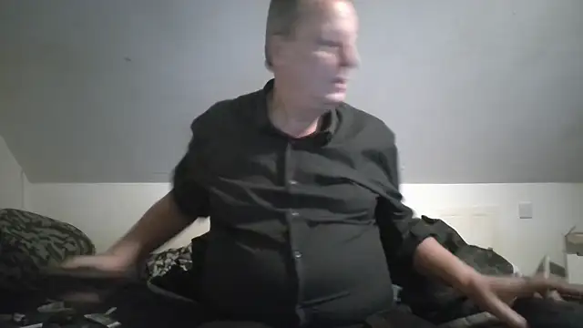 chubbybear2cum Adlı Modelin Web Kamerası Şovu