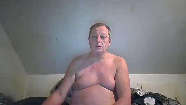 Show modela chubbybear2cum na web-kameri