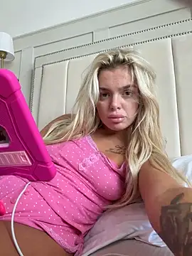 Irish_BarbieMilfx's Webcam Show