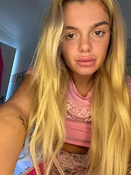 Irish_BarbieMilfx's Live XXX Chat