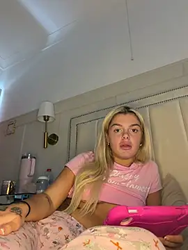 Irish_BarbieMilfx Pertunjukan Webcam