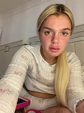 Irish_BarbieMilfxn Webbikameraesitys