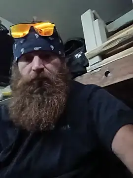 YourFavoriteDaddy-2-4-69 Show in webcam