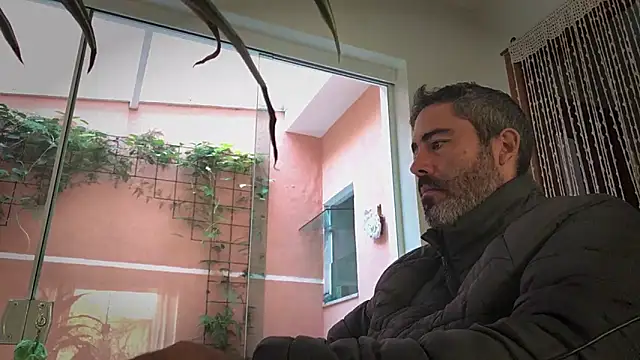 victor_chat Show in webcam