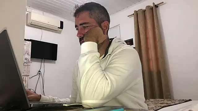 Show de victor_chat na webcam