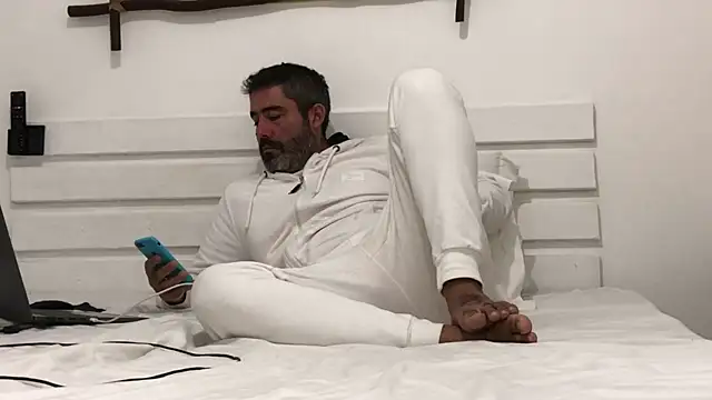 Pokazy przed kamerką – victor_chat