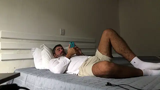 Show modela victor_chat na web-kameri