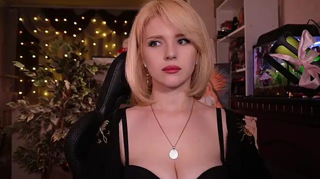Chriss_Fox Adlı Modelin Web Kamerası Şovu
