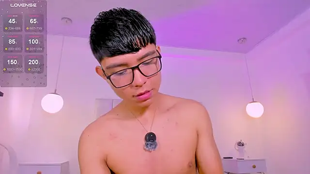 Вебкам-шоу CodyTwink