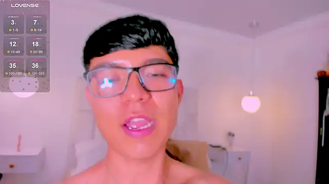 عرض كام CodyTwink