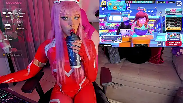_Freydis_'s Live XXX Chat