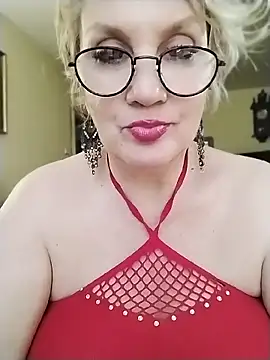 BrividoFelino XXX чат на живо
