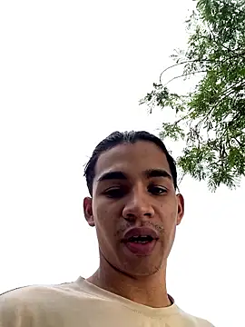 RoomExotic11 Adlı Modelin Web Kamerası Şovu