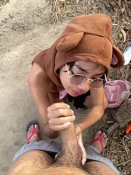 RoomExotic11 Adlı Modelin Web Kamerası Şovu