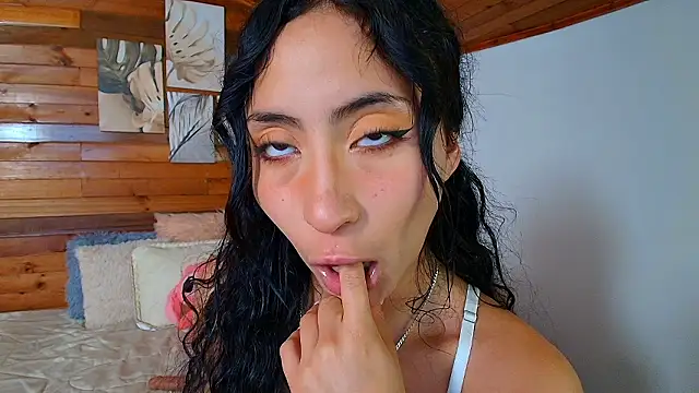 amber_curly Pertunjukan Webcam