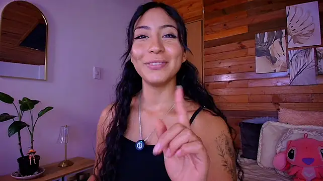 عرض كام amber_curly